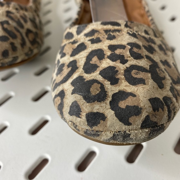 Lucky Brand Cheetah Ballet Slip Ons - Picture 2 of 9